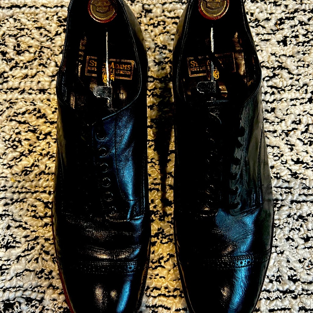 Black Stacy Adams classic ole school dress shoes.